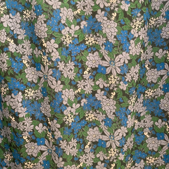 Blue flower blouse - Picture 2 of 5